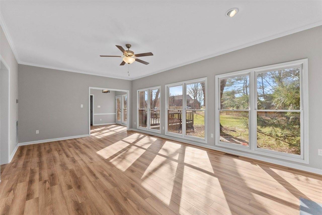 1738 Briar Circle, Bowling Green, KY 42103