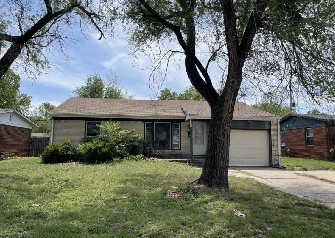 1307 E Alturas St, Wichita, KS 67216