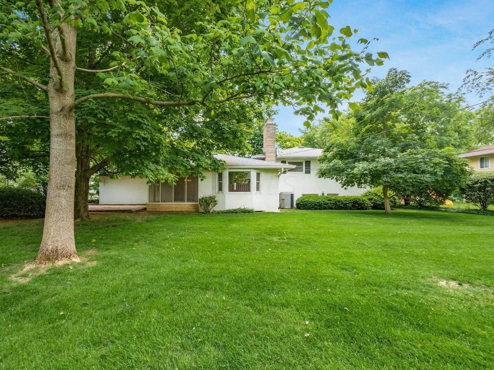 2835 Halstead Road, Upper Arlington, OH 43221