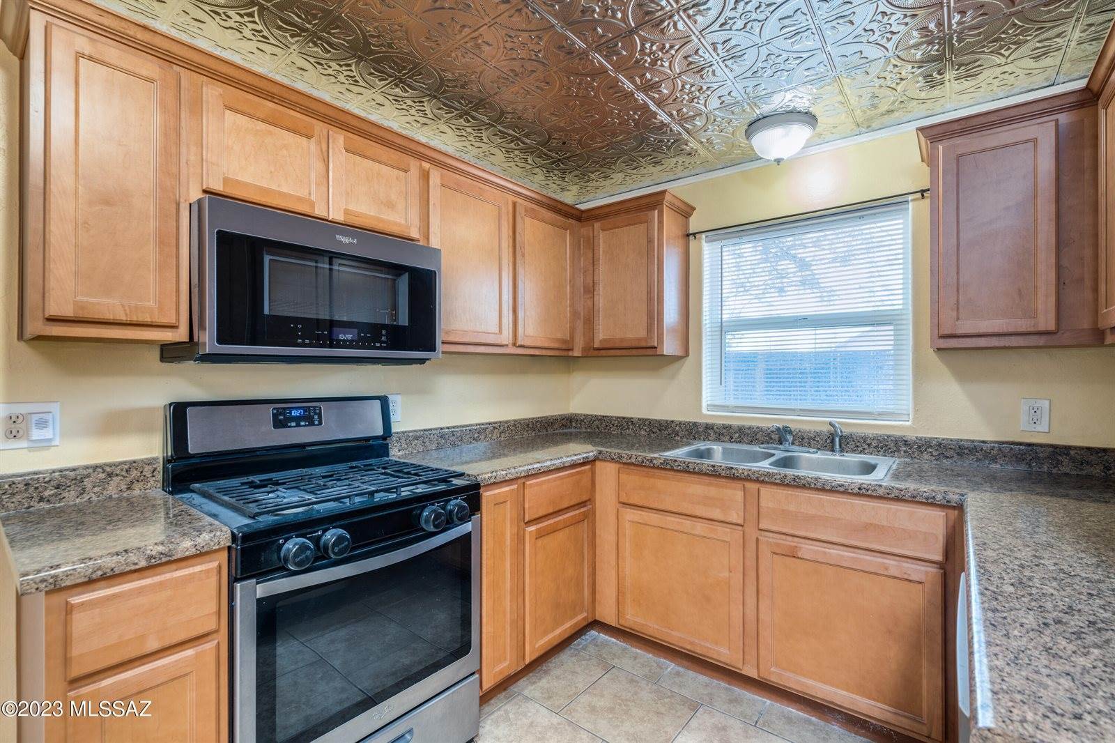 3009 East Glenn Street, Tucson, AZ 85716