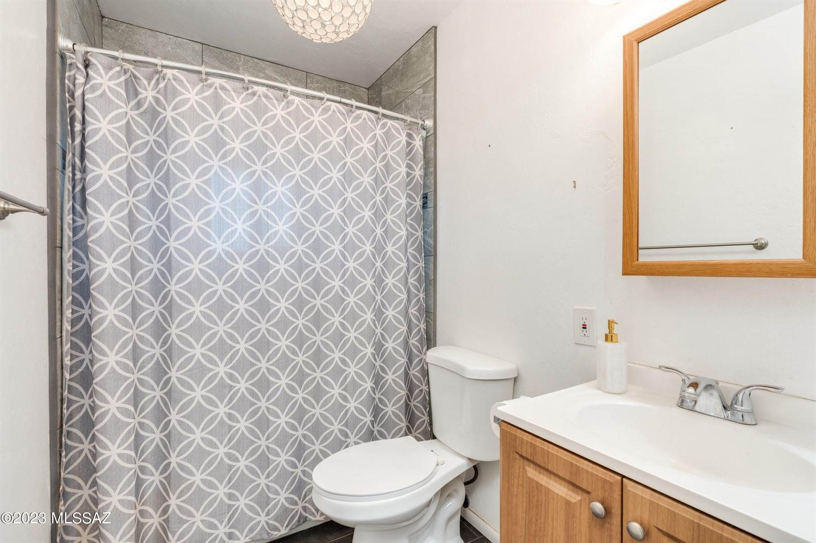 3009 East Glenn Street, Tucson, AZ 85716