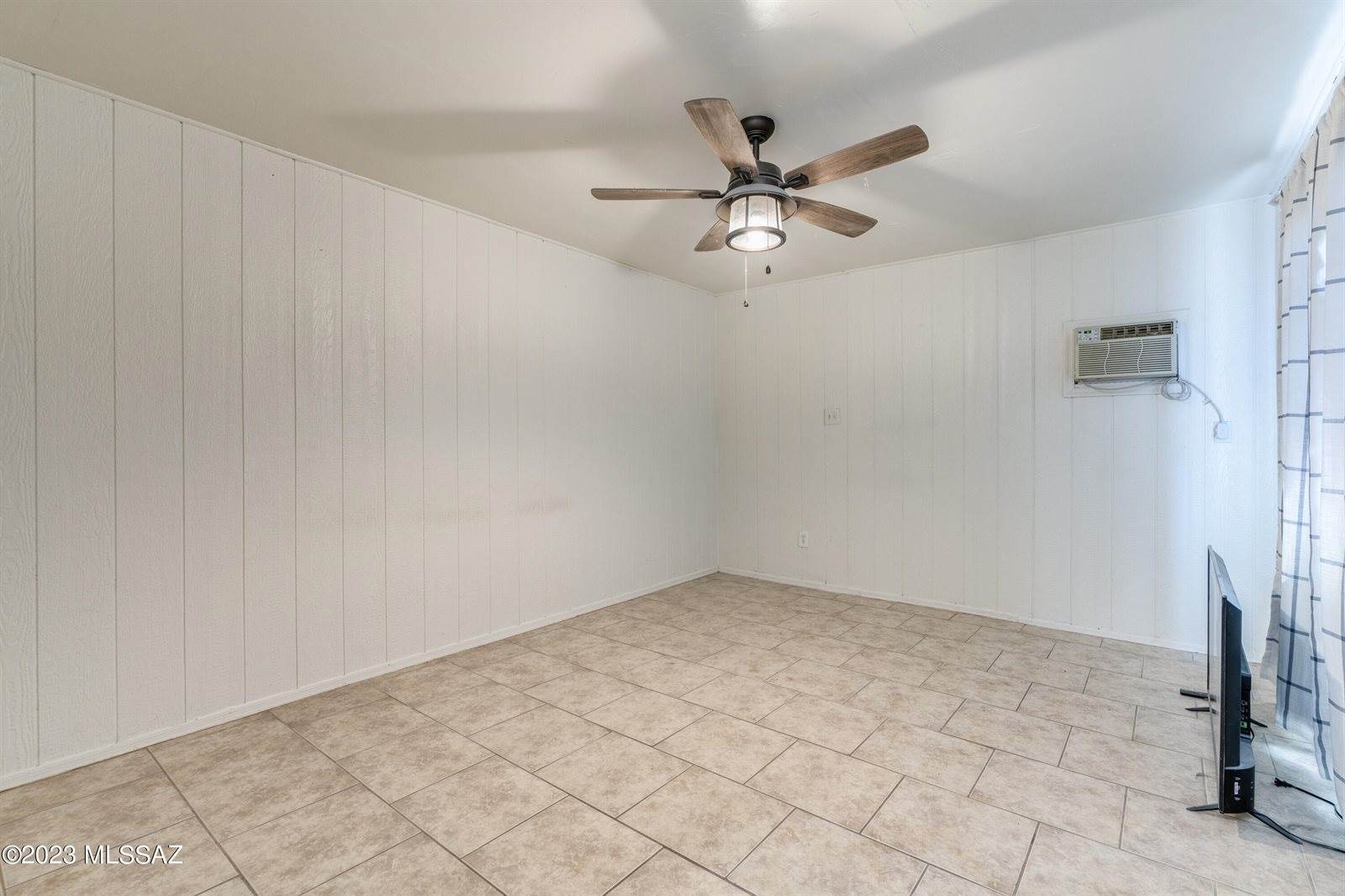 3009 East Glenn Street, Tucson, AZ 85716