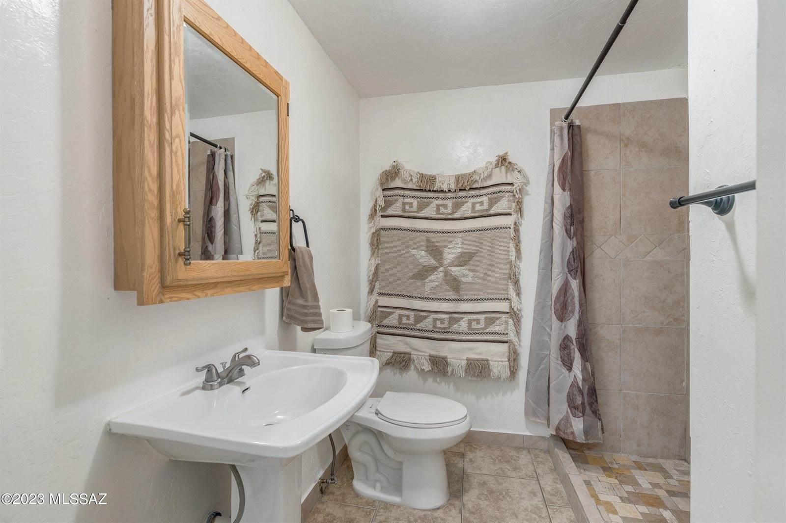 3009 East Glenn Street, Tucson, AZ 85716