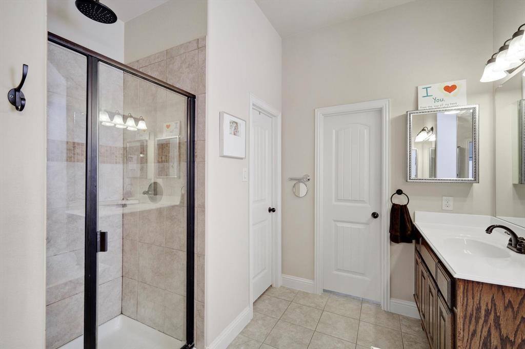 1124 Spanish Moss Drive, Savannah, TX 76227