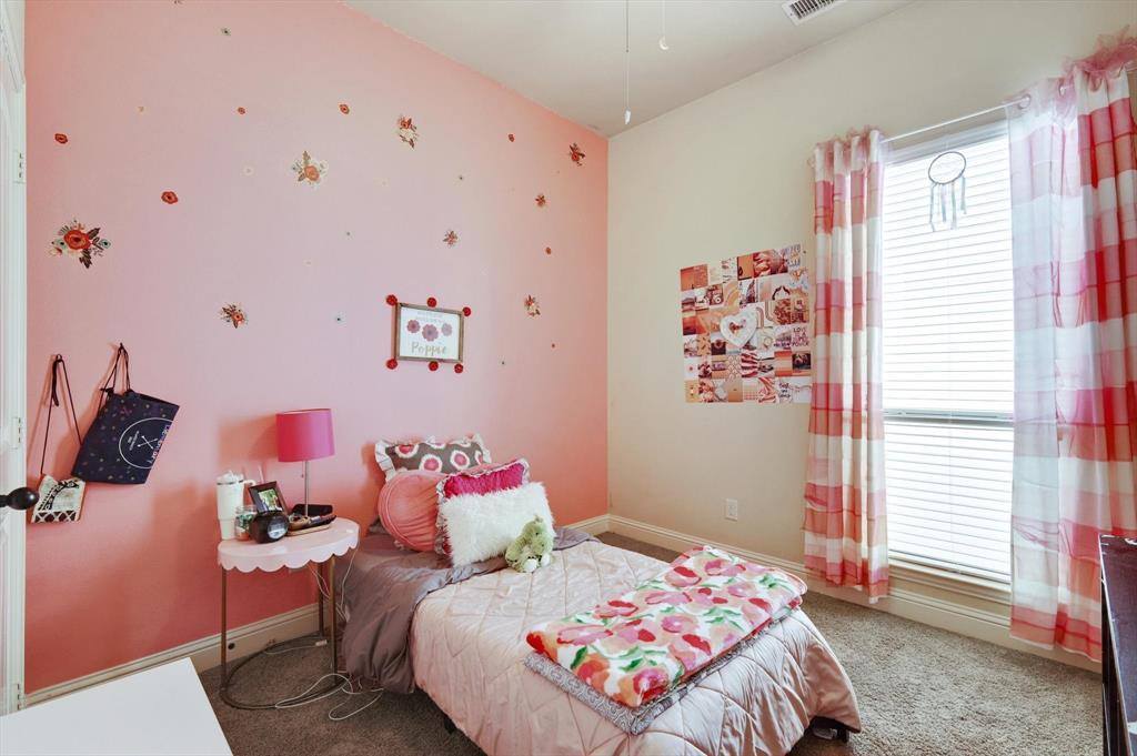 1124 Spanish Moss Drive, Savannah, TX 76227