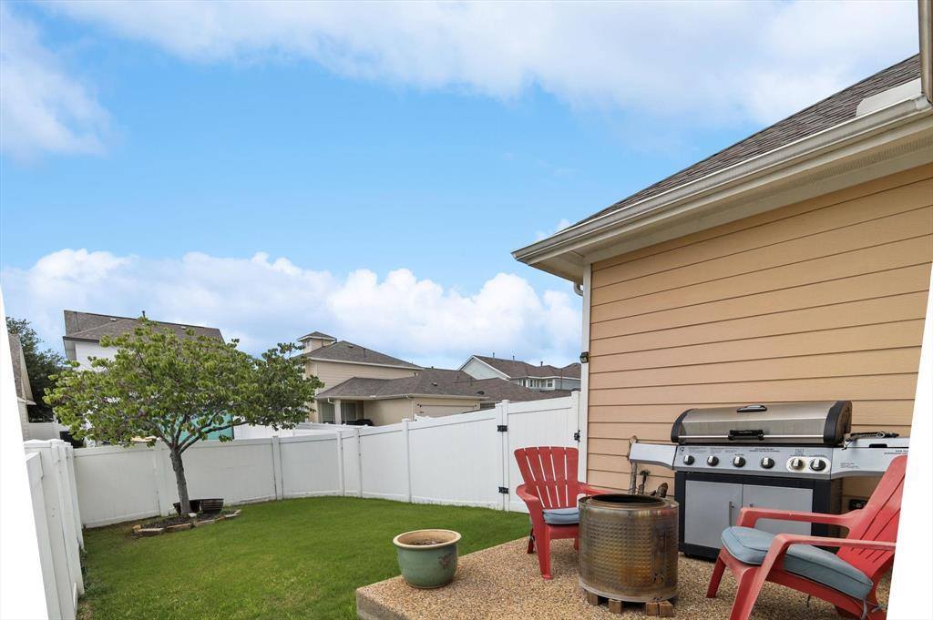 1124 Spanish Moss Drive, Savannah, TX 76227