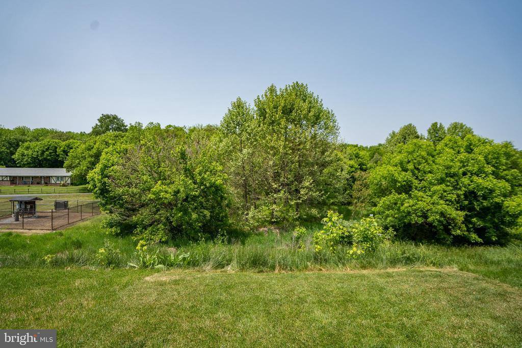 199 Ontario Drive, Falling Waters, WV 25419
