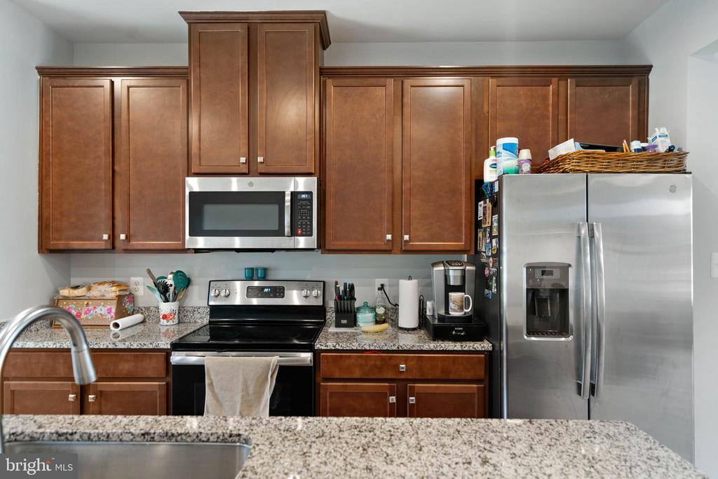 199 Ontario Drive, Falling Waters, WV 25419