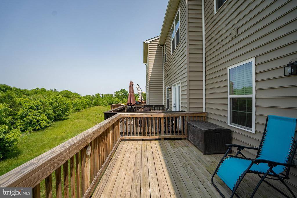 199 Ontario Drive, Falling Waters, WV 25419