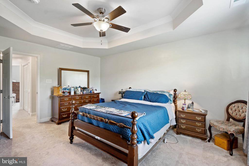 199 Ontario Drive, Falling Waters, WV 25419