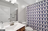 199 Ontario Drive, Falling Waters, WV 25419