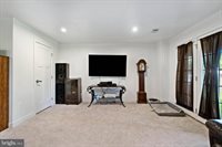 199 Ontario Drive, Falling Waters, WV 25419