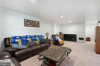 199 Ontario Drive, Falling Waters, WV 25419