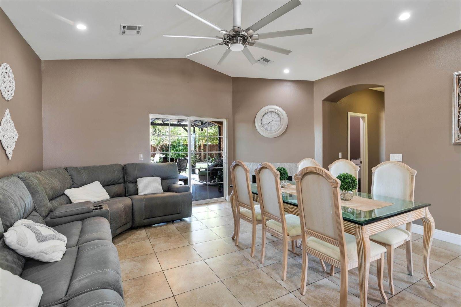 1241 Black Sea Avenue, Thermal, CA 92274