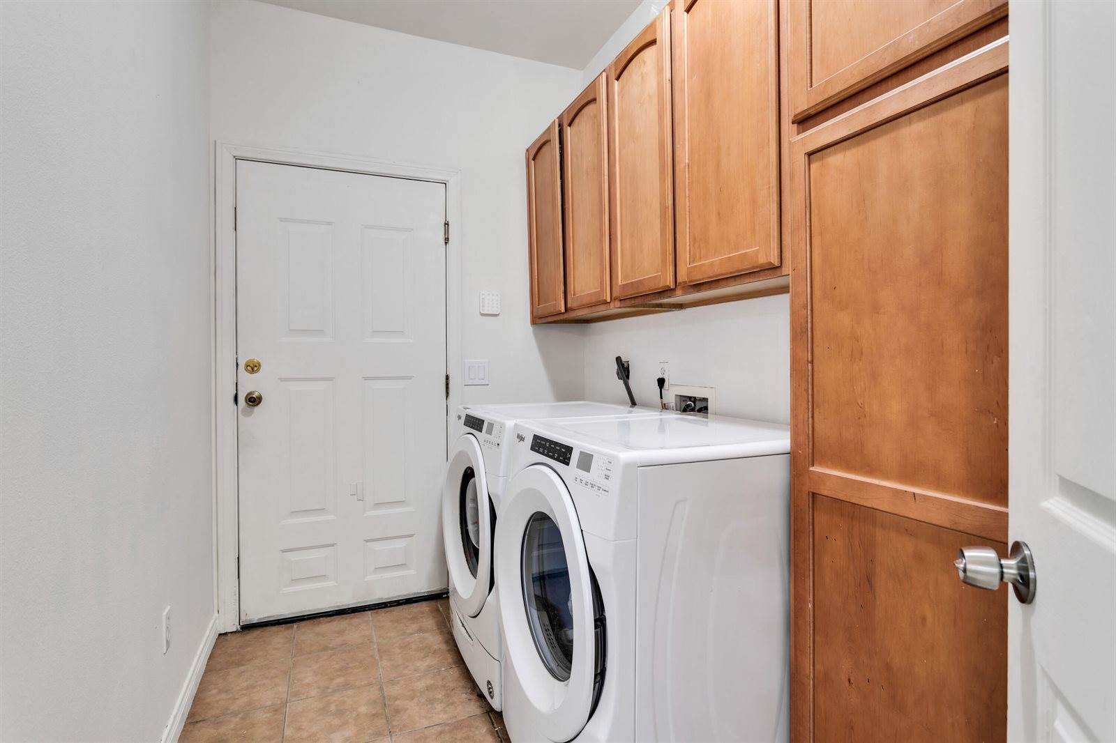 1241 Black Sea Avenue, Thermal, CA 92274