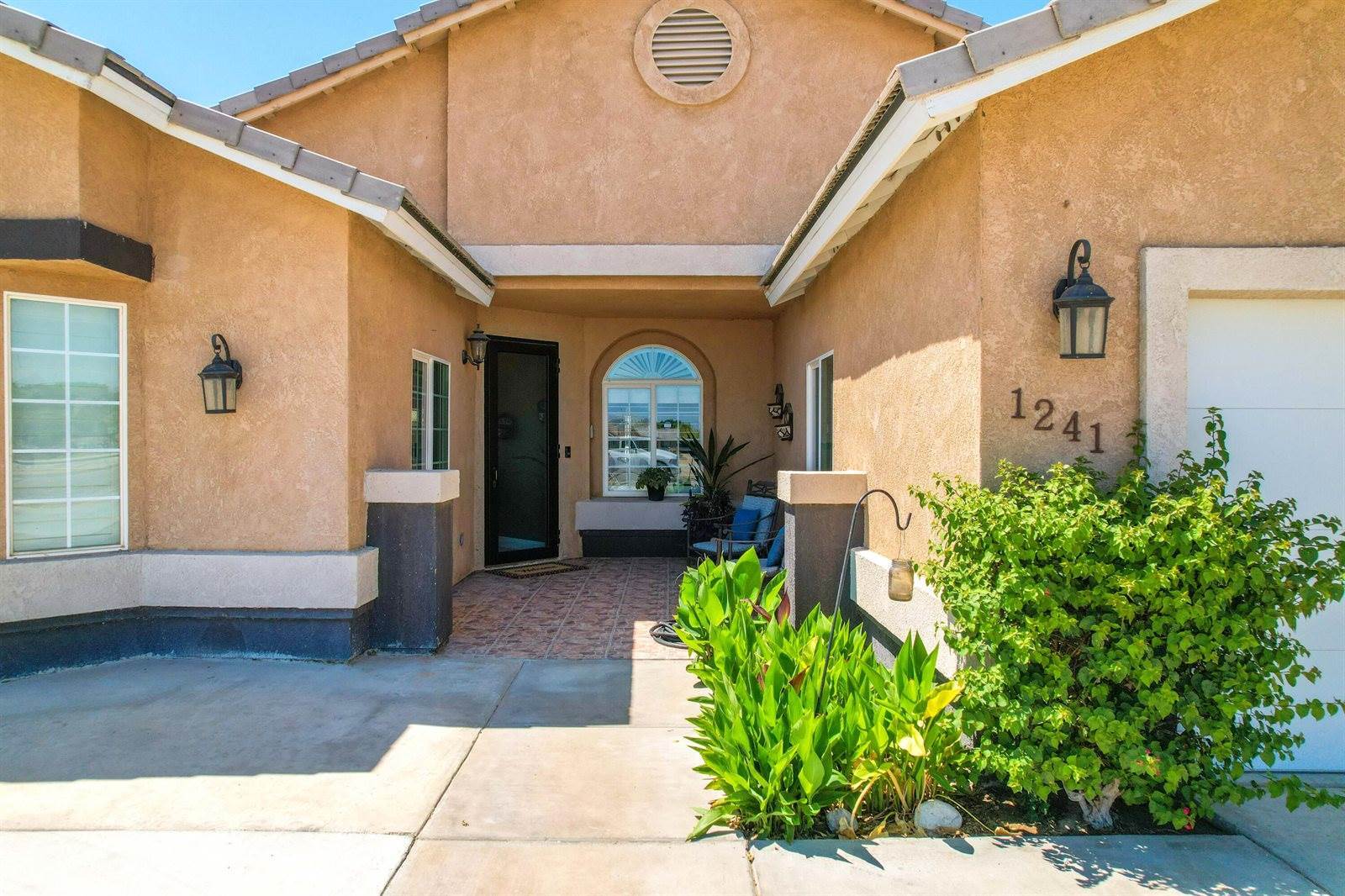 1241 Black Sea Avenue, Thermal, CA 92274