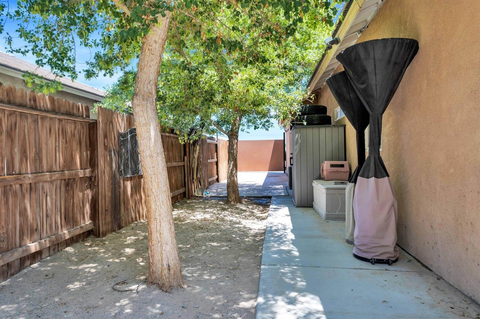 1241 Black Sea Avenue, Thermal, CA 92274