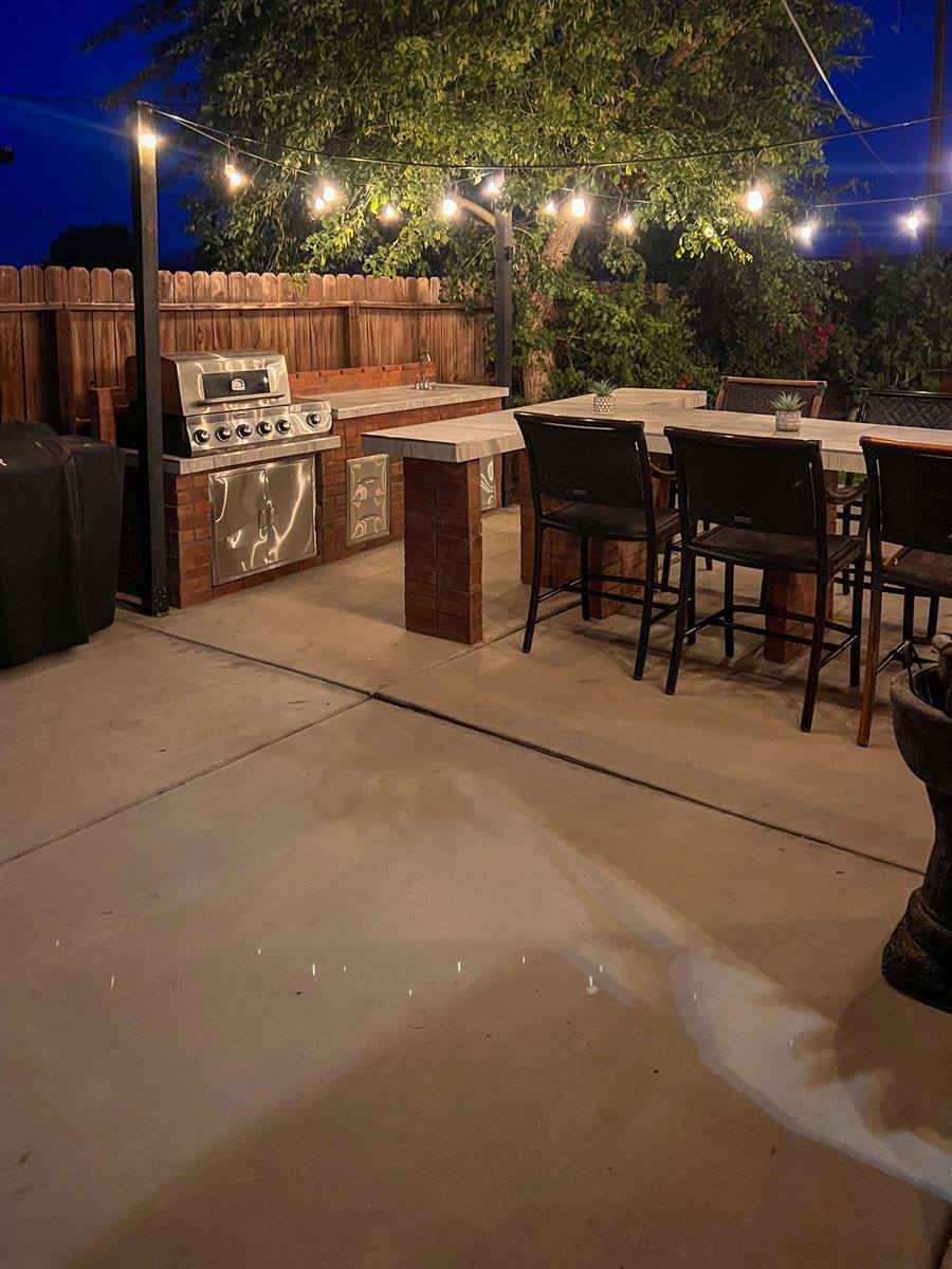 1241 Black Sea Avenue, Thermal, CA 92274