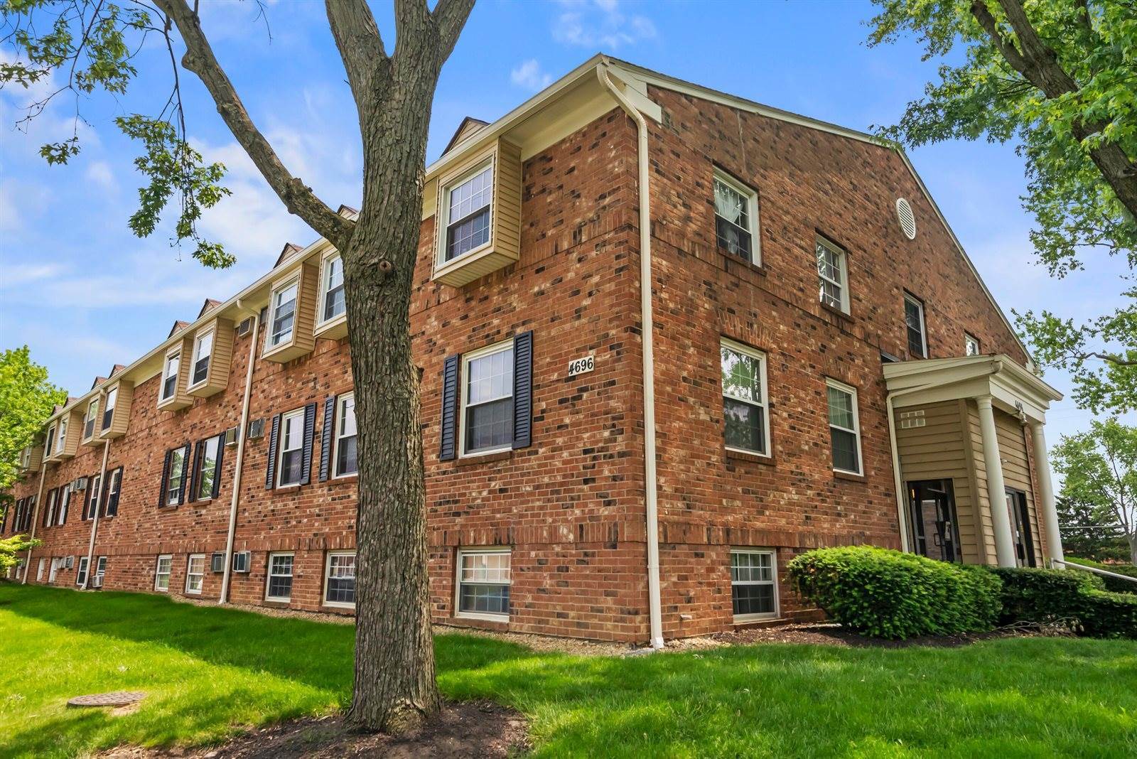 4696 Tarryton Court South, #7-2D, Columbus, OH 43228