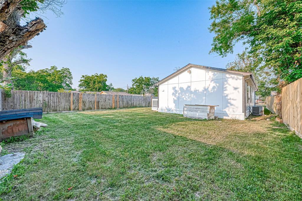 6309 Joe Louis Lane, Houston, TX 77091