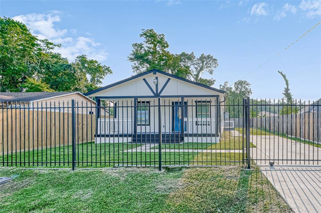6309 Joe Louis Lane, Houston, TX 77091