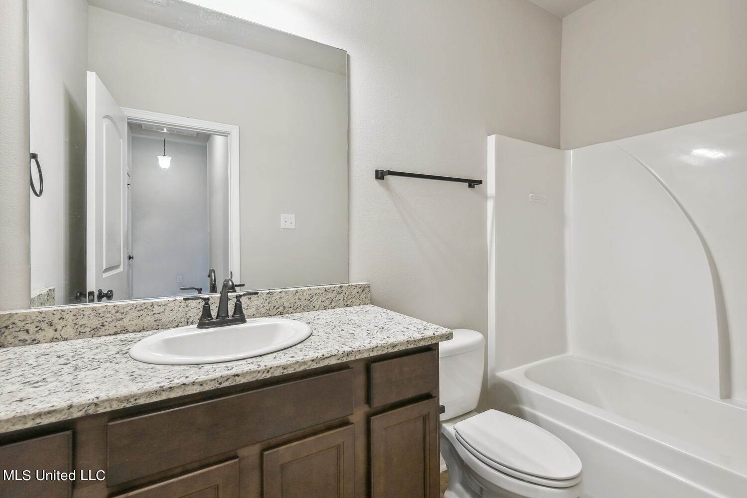 16886 Desmare Street, Gulfport, MS 39503