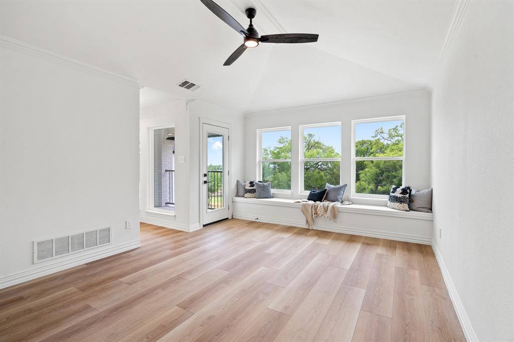 429 Rolling Oaks Ridge, Cedar Hill, TX 75104