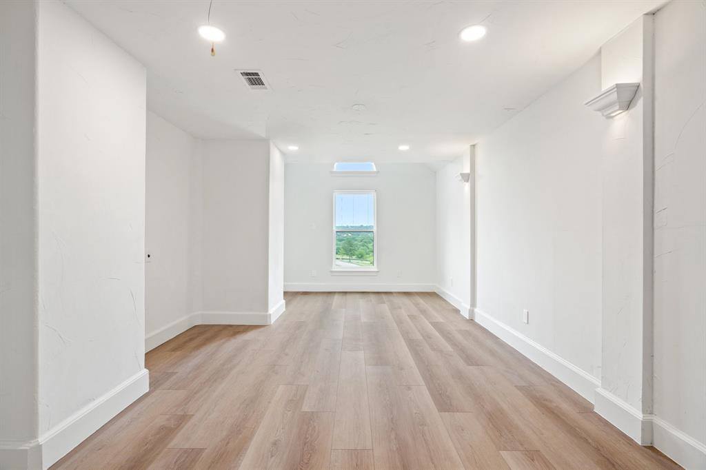 429 Rolling Oaks Ridge, Cedar Hill, TX 75104