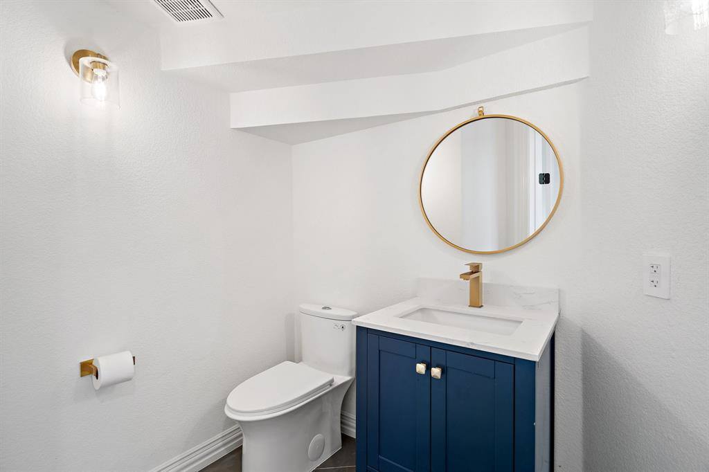 429 Rolling Oaks Ridge, Cedar Hill, TX 75104