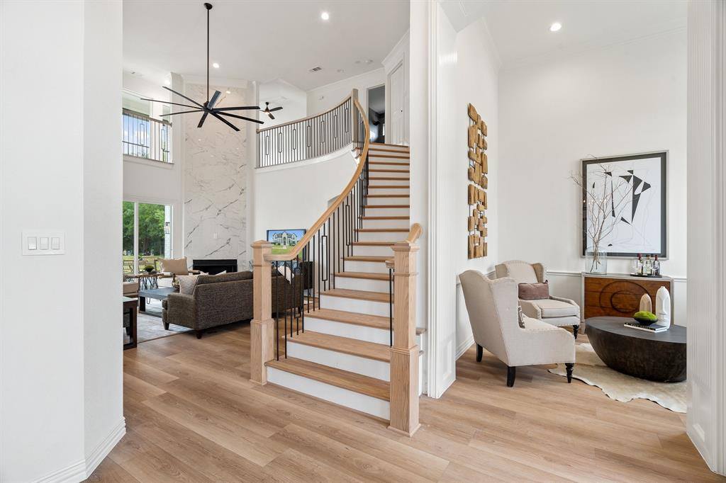 429 Rolling Oaks Ridge, Cedar Hill, TX 75104