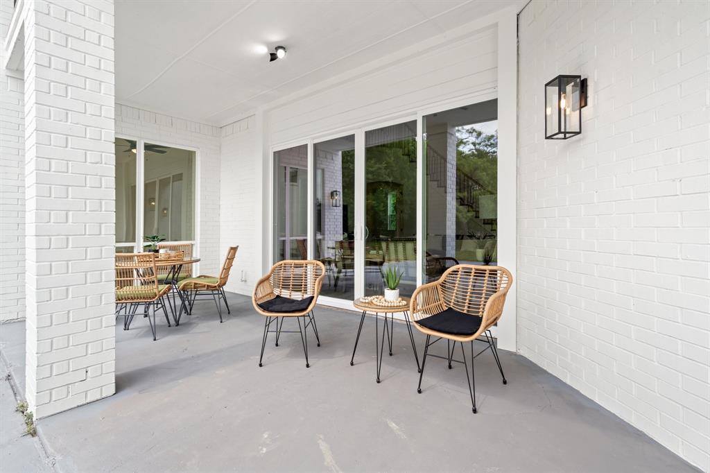 429 Rolling Oaks Ridge, Cedar Hill, TX 75104