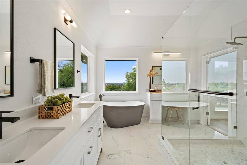 429 Rolling Oaks Ridge, Cedar Hill, TX 75104