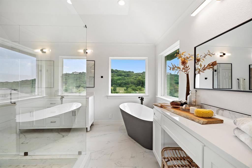 429 Rolling Oaks Ridge, Cedar Hill, TX 75104