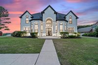 429 Rolling Oaks Ridge, Cedar Hill, TX 75104