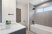 429 Rolling Oaks Ridge, Cedar Hill, TX 75104