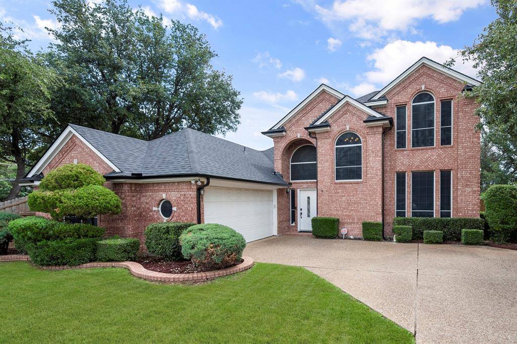 2301 Whisperton Drive, Arlington, TX 76016