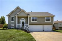 908 Colonial Drive, Pleasant Hill, MO 64080