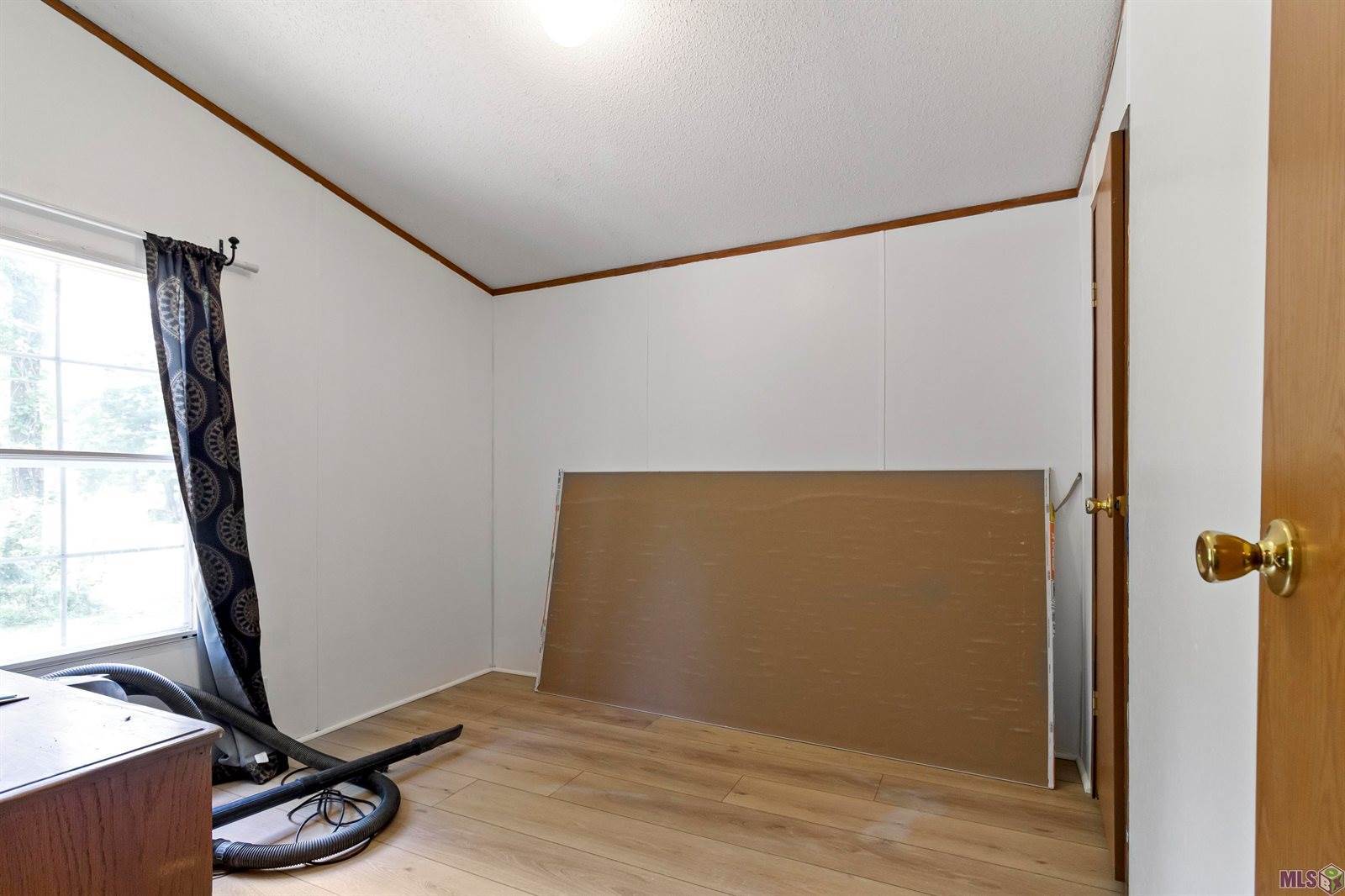 31620 Tickfaw Acres Rd, Holden, LA 70744