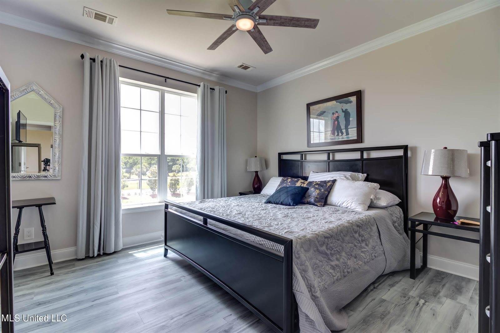 898 W Beach Boulevard, Long Beach, MS 39560