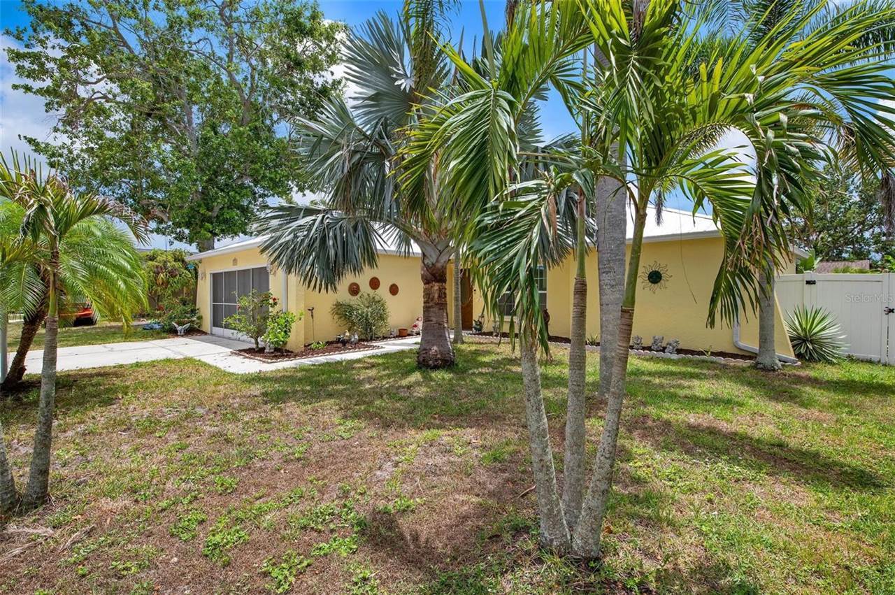 4123 Lancaster Drive, Sarasota, FL 34241