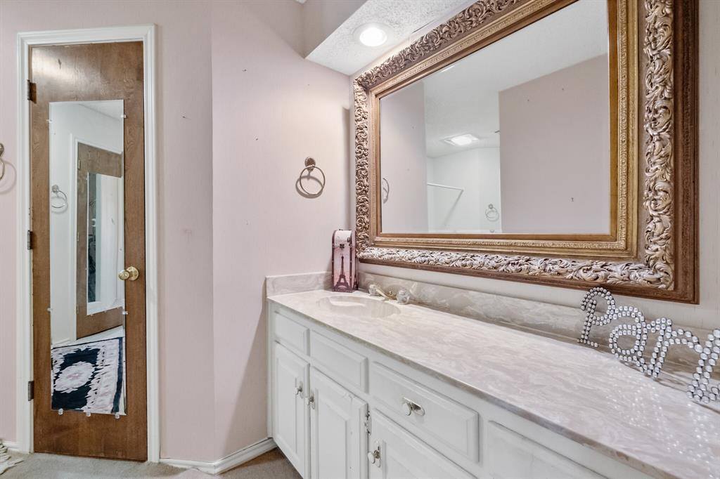 2609 Valparaiso Trail, Arlington, TX 76017