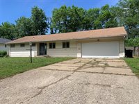 2145 SW Crest Dr, Topeka, KS 66614