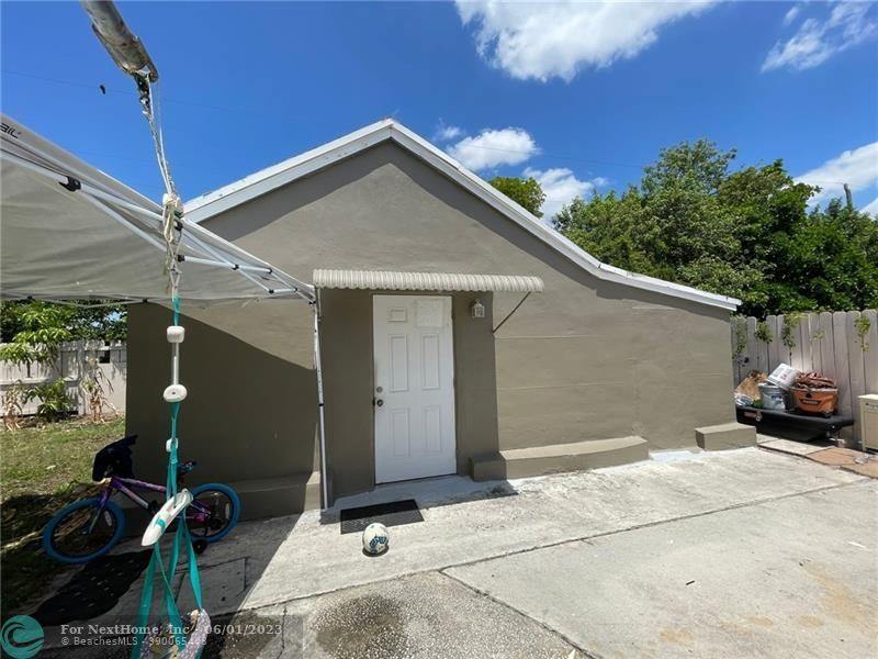 4181 NW 10th Ter, Oakland Park, FL 33309