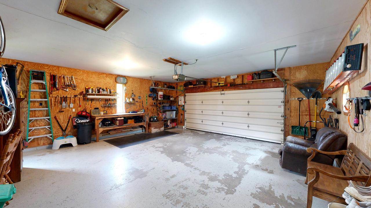 W6143 N Thornapple Ct, Fort Atkinson, WI 53538