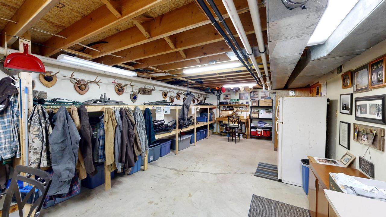 W6143 N Thornapple Ct, Fort Atkinson, WI 53538