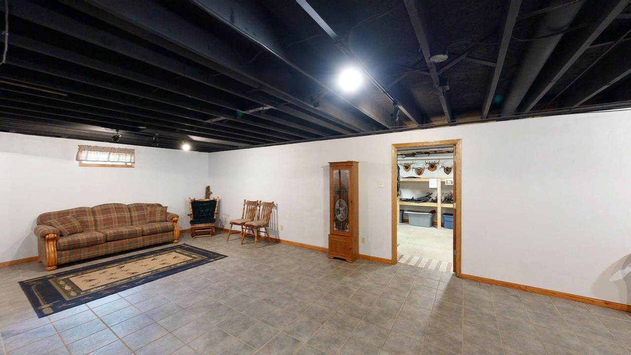 W6143 N Thornapple Ct, Fort Atkinson, WI 53538