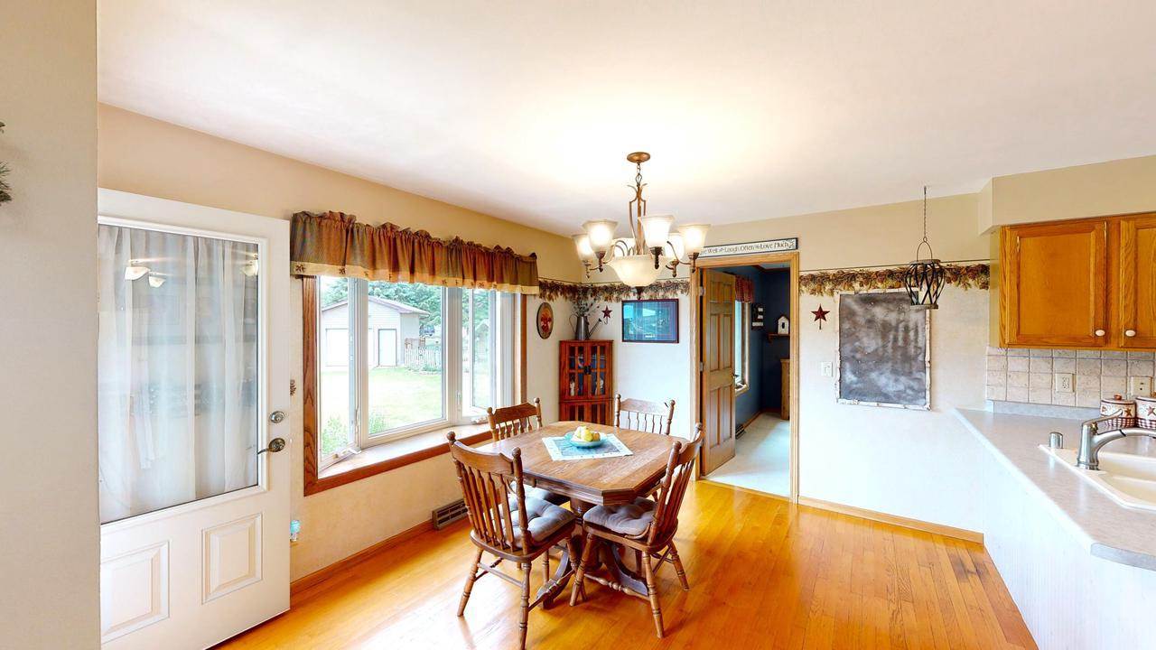 W6143 N Thornapple Ct, Fort Atkinson, WI 53538