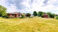 W6143 N Thornapple Ct, Fort Atkinson, WI 53538