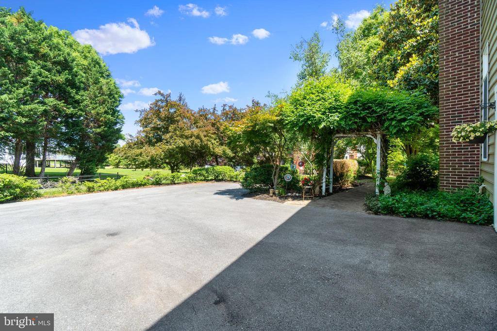 7009 Helmsdale Court, Clarksville, MD 21029