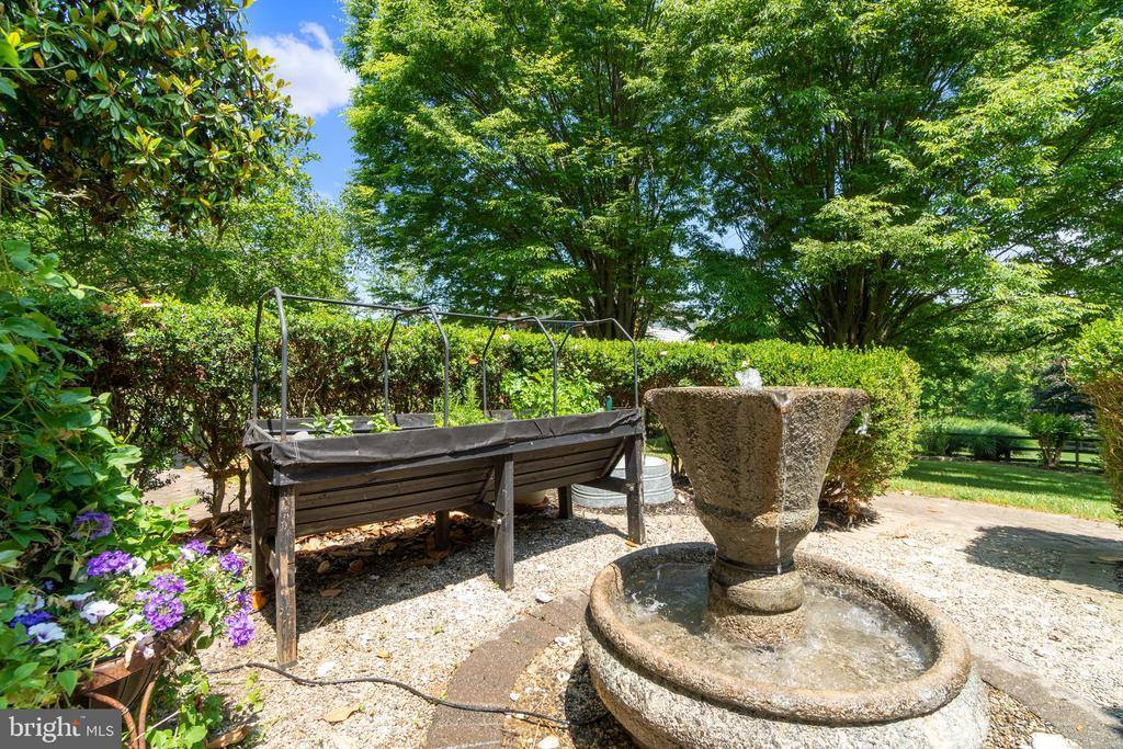 7009 Helmsdale Court, Clarksville, MD 21029